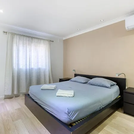 Lägenhet Seafront Apartment-hosted By Sweetstay