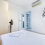 Seafront Apartment-hosted By Sweetstay Apartment Pieta