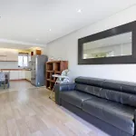 Seafront Apartment-hosted By Sweetstay * Pieta