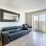 Seafront Apartment-hosted By Sweetstay Apartment *