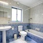 Apartment Seafront Apartment-hosted By Sweetstay *