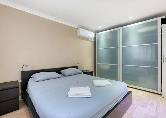 Seafront Apartment-hosted By Sweetstay * Pietà