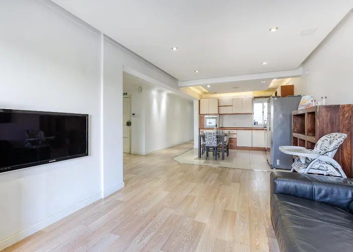 Apartamento Seafront Apartment-hosted By Sweetstay