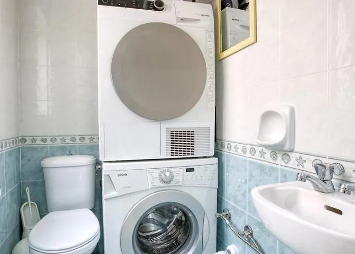 Seafront Apartment-hosted By Sweetstay Apartamento Pietà